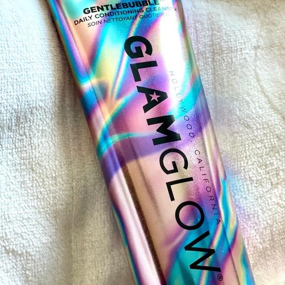 Glam glow cleanser - Picture 2 of 2
